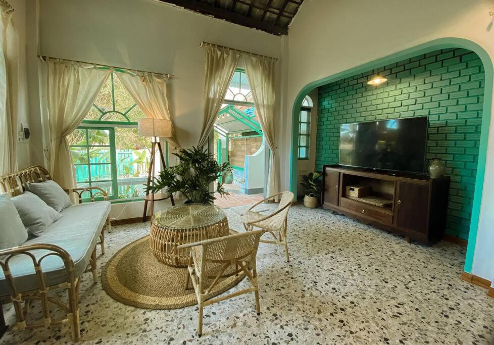 Hoi An Coastal Charm Villa - Jaccuzi Pool - Netflix Tan Thanh 外观 照片